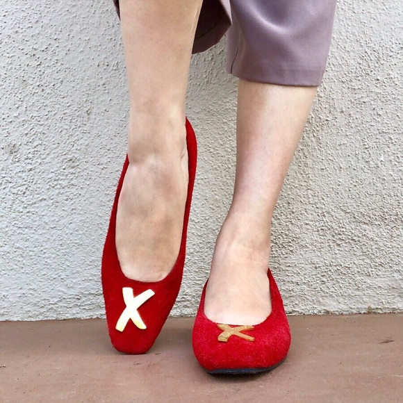 Paloma Picasso Vintage Red Suede Low Rise Heels - Picture 6 of 7